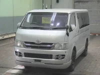 Toyota HIACE VAN лот № 7038 оценка 3  с аукциона в Японии 2