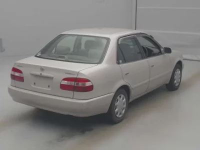 Toyota COROLLA  с аукциона в Японии