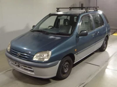 Toyota RAUM  с аукциона в Японии
