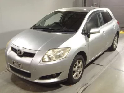 Toyota AURIS  с аукциона в Японии