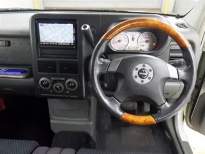 Nissan CUBE  с аукциона в Японии