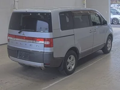 Mitsubishi DELICA D5  с аукциона в Японии