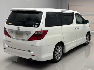 Toyota ALPHARD  с аукциона в Японии