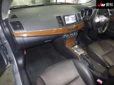 Mitsubishi GALANT FORTIS