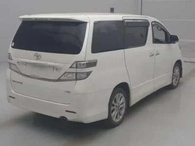 Toyota VELLFIRE  с аукциона в Японии
