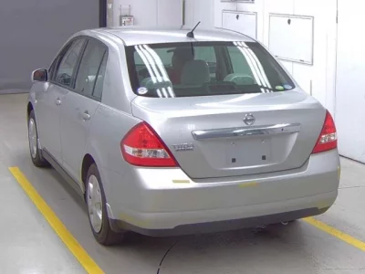 Nissan TIIDA LATIO
