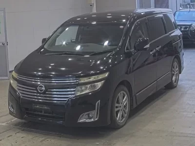 Nissan ELGRAND  с аукциона в Японии