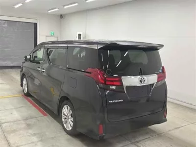 Toyota ALPHARD  с аукциона в Японии