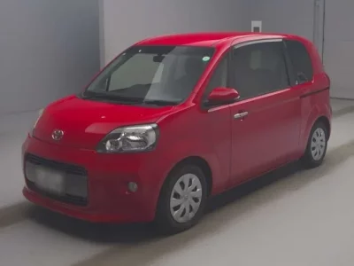 Toyota PORTE  с аукциона в Японии