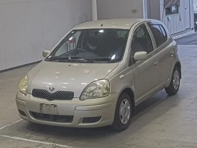 Toyota VITZ  с аукциона в Японии