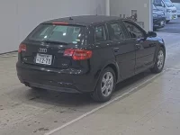 Audi A3 лот № 4047 оценка 4  с аукциона в Японии 1