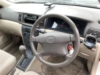 Toyota COROLLA  с аукциона в Японии