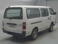 Toyota HIACE VAN лот № 75014 оценка R  с аукциона в Японии 1