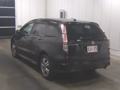 Honda STREAM  с аукциона в Японии