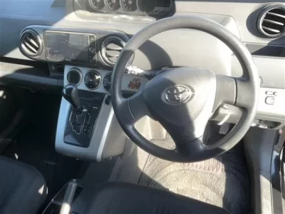 Toyota COROLLA RUMION  с аукциона в Японии