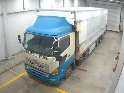 Hino TRUCK