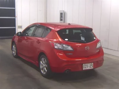 Mazda AXELA  с аукциона в Японии