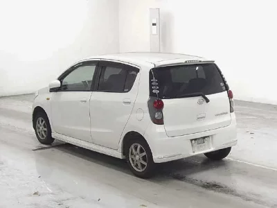 Daihatsu MIRA  с аукциона в Японии