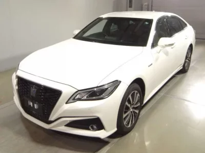 Toyota CROWN  с аукциона в Японии