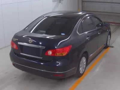 Nissan SYLPHY  с аукциона в Японии