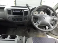 Nissan CARAVAN VAN лот № 5077 оценка 3  с аукциона в Японии 4