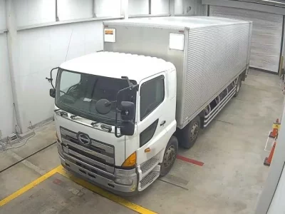 Hino TRUCK