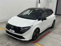 Nissan AURA лот № 30047 оценка 4.5  с аукциона в Японии 3