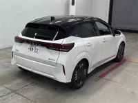 Nissan AURA лот № 30047 оценка 4.5  с аукциона в Японии 4