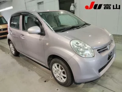Toyota PASSO  с аукциона в Японии