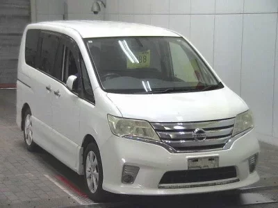 Nissan SERENA  с аукциона в Японии