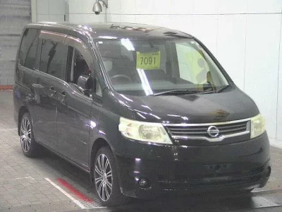 Nissan SERENA  с аукциона в Японии