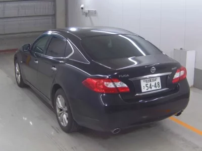Nissan FUGA  с аукциона в Японии