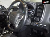 Mitsubishi OUTLANDER PHEV лот № 71028 оценка 4.5  с аукциона в Японии 4