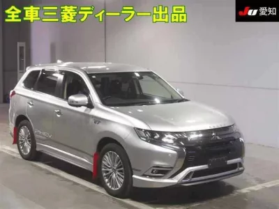 Mitsubishi OUTLANDER PHEV  с аукциона в Японии