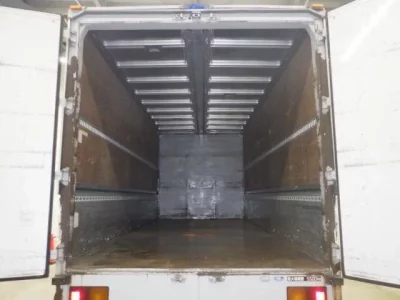 Isuzu FORWARD  с аукциона в Японии