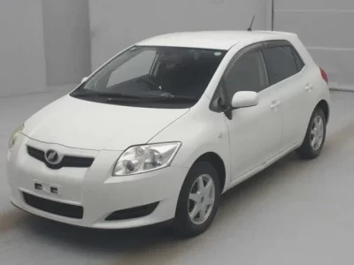 Toyota AURIS  с аукциона в Японии