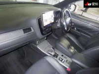 Mitsubishi OUTLANDER PHEV лот № 71032 оценка 4  с аукциона в Японии 2