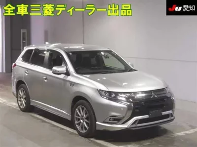 Mitsubishi OUTLANDER PHEV  с аукциона в Японии