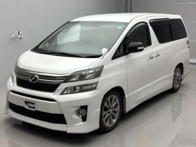 Toyota VELLFIRE  с аукциона в Японии