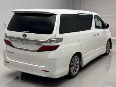 Toyota VELLFIRE  с аукциона в Японии