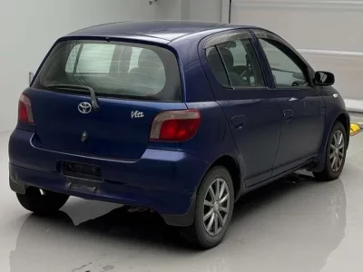 Toyota VITZ  с аукциона в Японии