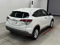 Honda VEZEL лот № 30067 оценка 4  с аукциона в Японии 4