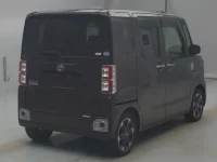 Toyota PIXIS MEGA лот № 74509 оценка 4  с аукциона в Японии 1
