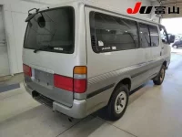 Toyota HIACE VAN лот № 3027 оценка 3.5  с аукциона в Японии 4