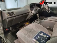 Toyota HIACE VAN лот № 3027 оценка 3.5  с аукциона в Японии 2