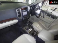 Mitsubishi PAJERO лот № 71042 оценка 3.5  с аукциона в Японии 2