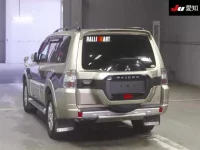 Mitsubishi PAJERO лот № 71042 оценка 3.5  с аукциона в Японии 1