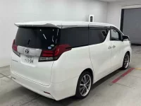 Toyota ALPHARD лот № 30075 оценка 4  с аукциона в Японии 4