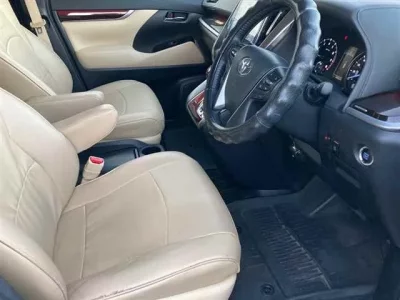Toyota ALPHARD  с аукциона в Японии