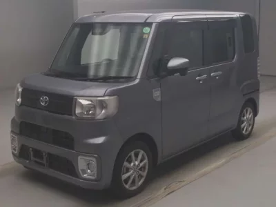 Toyota PIXIS MEGA